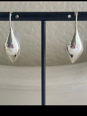 Michael Dawkins 925 Sterling Sculptural Teardrop Drop Earrings